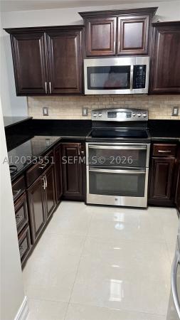 6225 Kendale Lakes Cir #263, Unincorporated Dade County, Florida 33183, image 1