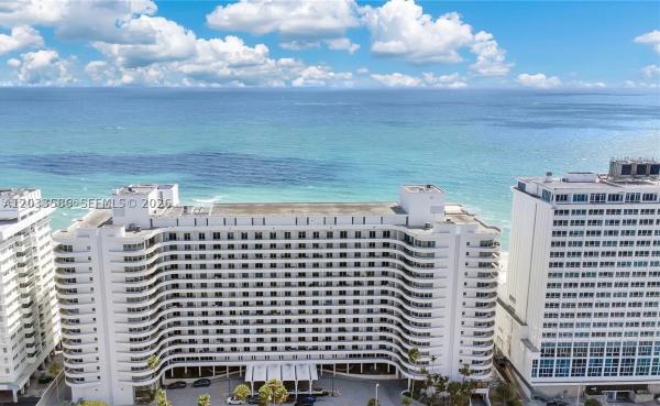 Oceanside Plaza, 5555 Collins Ave #9V, Miami Beach, Florida 33140, image 1