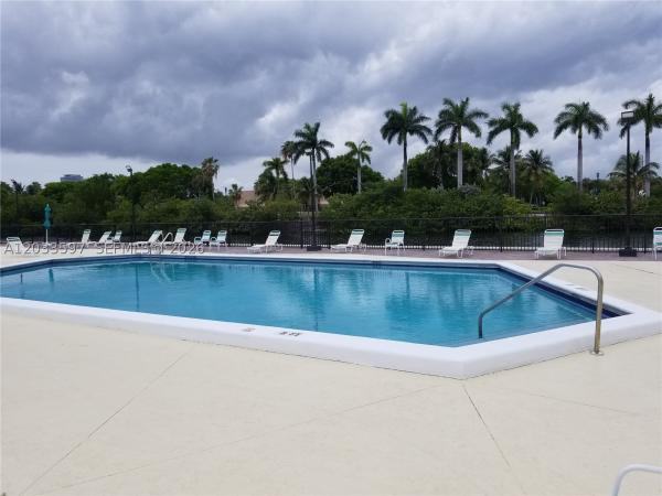 Ensenada, 3401 N Country Club Dr #211, Aventura, Florida 33180, image 3