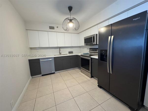 Mystic Pointe Tower 500, 3530 Mystic Pointe Dr #1907, Aventura, Florida 33180, image 2