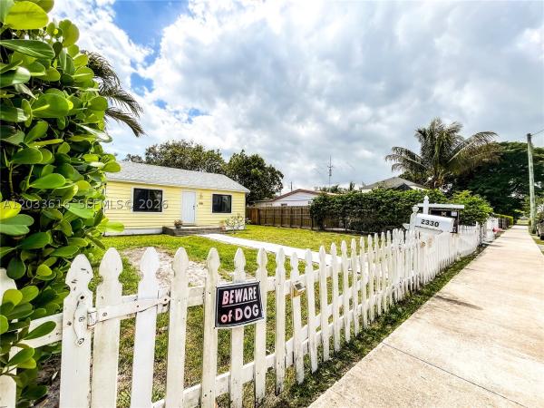 Hollywood Park, 2330 Scott St, Hollywood, Florida 33020, image 2