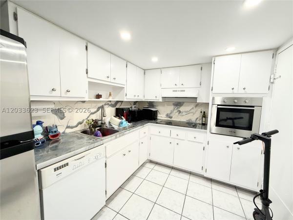 Coastal Towers, 400 Kings Point Dr #928, Sunny Isles Beach, Florida 33160, image 2