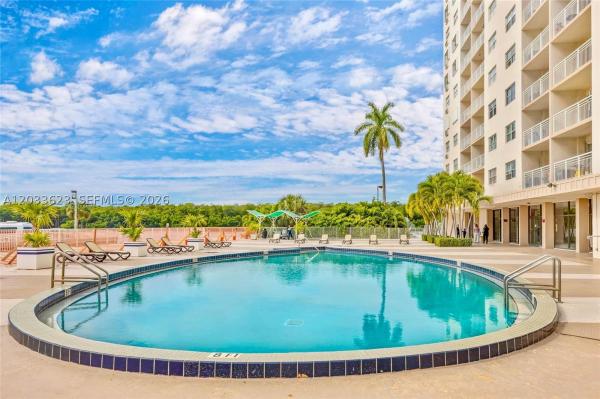 Coastal Towers, 400 Kings Point Dr #928, Sunny Isles Beach, Florida 33160, image 2