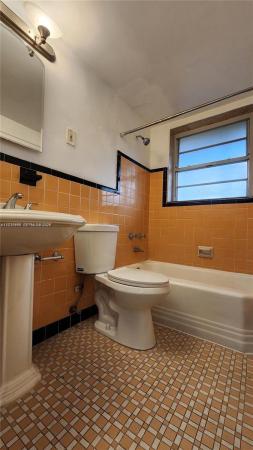 Whitehall At Bal Harbour, 20 Park Dr #4A, Bal Harbour, Florida 33154, image 1