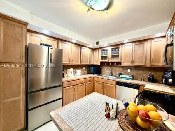 Waterside Towers, 2450 NE 135th St #704, North Miami, Florida 33181, image 2