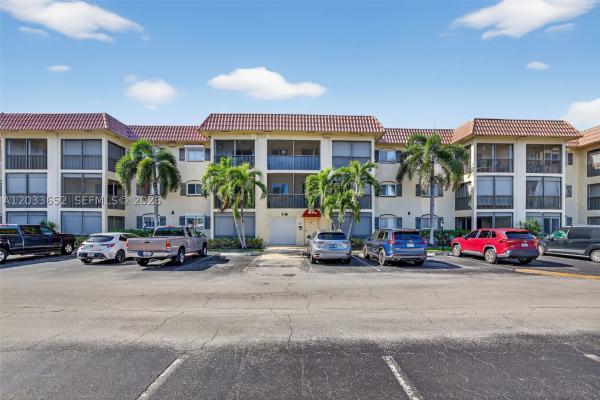 Barcelona North, 257 S Cypress Rd #436, Pompano Beach, Florida 33060, image 3