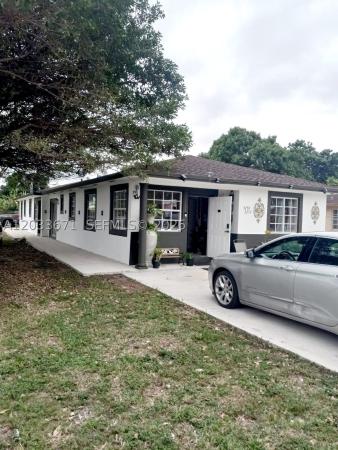 3250 NW 94th St, Unincorporated Dade County, Florida 33147, image 1