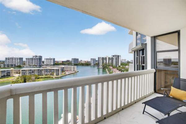 1000 Island Boulevard, 1000 W Island Blvd #1410, Aventura, Florida 33160, image 2
