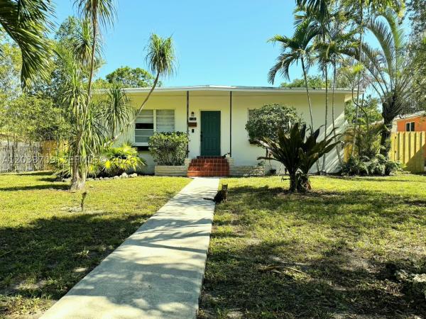 Irons Manor, 1135 NE 133rd St, North Miami, Florida 33161, image 3