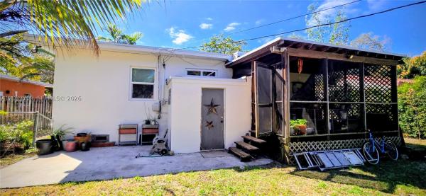 Irons Manor, 1135 NE 133rd St, North Miami, Florida 33161, image 1