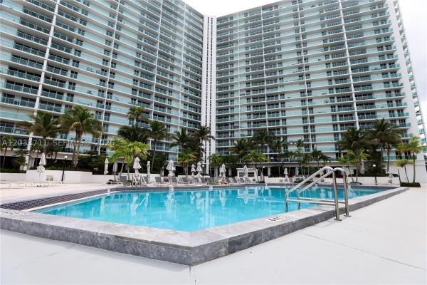 Arlen House East, 100 Bayview Dr #527, Sunny Isles Beach, Florida 33160, image 3