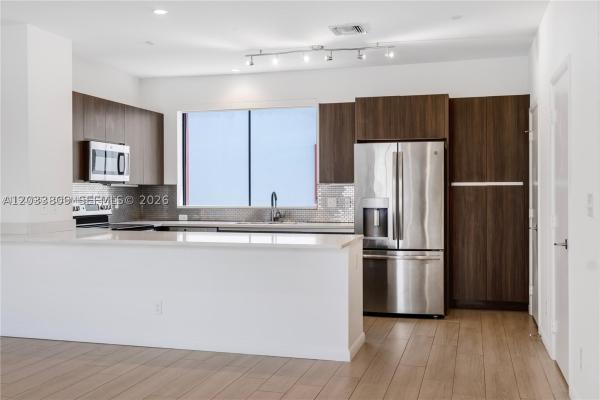 113 NE 6 #4617, Fort Lauderdale, Florida 33304, image 1