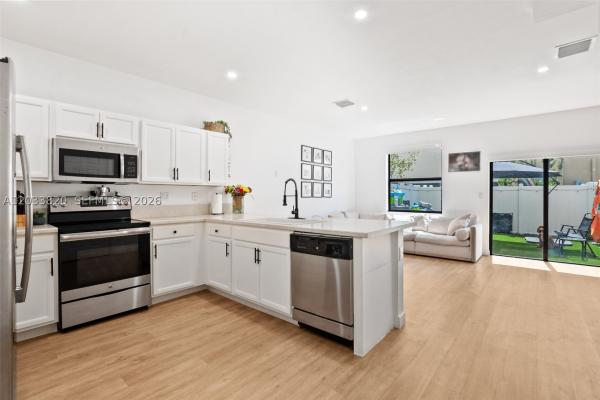 Bonterra, 9362 W 33rd Ln, Hialeah, Florida 33018, image 1