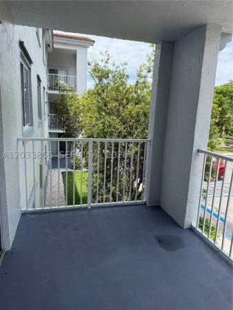 Royal Grand, 2620 S University Dr #209, Davie, Florida 33328, image 2