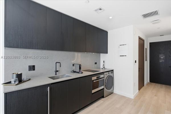 20 NE 11th #4212, Miami, Florida 33132, image 2