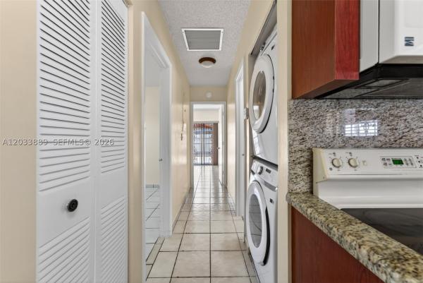 Treelane, 983 W 42nd Pl, Hialeah, Florida 33012, image 2