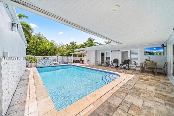 Cutler Ridge, 9915 Santos Dr, Cutler Bay, Florida 33189, image 2