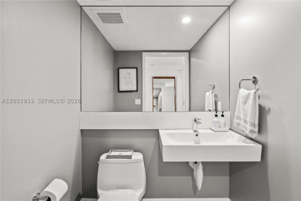 Carbonell, 901 Brickell Key Blvd #2206, Miami, Florida 33131, image 3