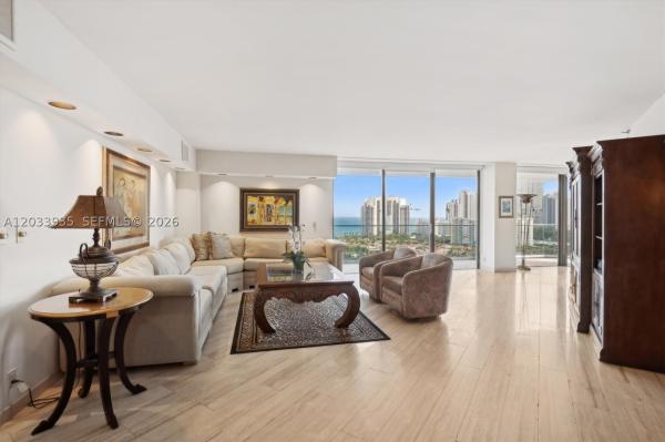 Turnberry Isle North, 19707 Turnberry Way #20H, Aventura, Florida 33180, image 3