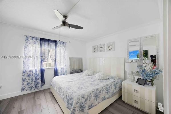 12505 NW 11th Ln #109, Unincorporated Dade County, Florida 33182, image 2