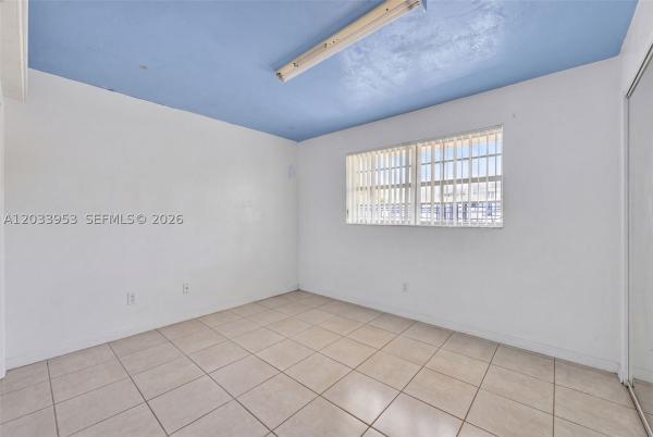1540 NE 191st St #145, Unincorporated Dade County, Florida 33179, image 2