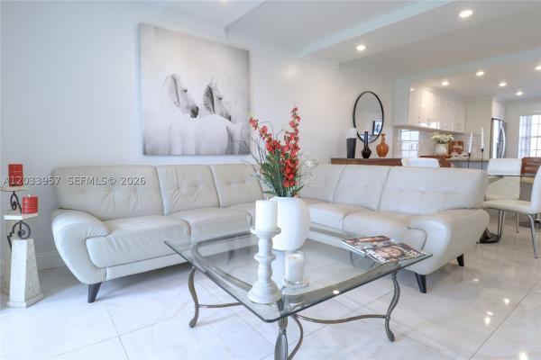 Oriole Golf & Tennis Club 1, 7797 Golf Circle Dr #208, Margate, Florida 33063, image 2