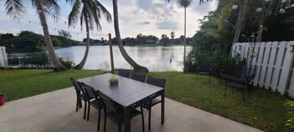 Gardenlake, 320 SW 99th Ave, Pembroke Pines, Florida 33025, image 2