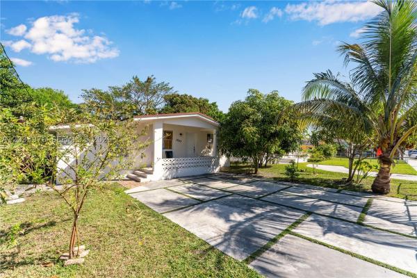 North Miami Estates, 1243 NW 42nd St, Miami, Florida 33142, image 2
