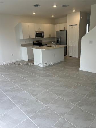 On Alba, 20 NW 15th Ct, Florida City, Florida 33034, image 2