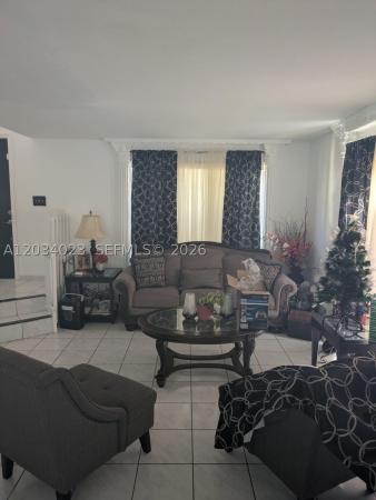 Lakeside Key, 950 SW 95th Ter, Pembroke Pines, Florida 33025, image 2