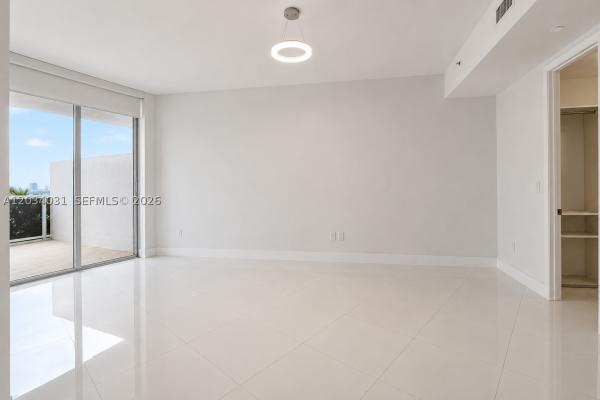 Tdr Tower 2, 15901 Collins Ave #403, Sunny Isles Beach, Florida 33160, image 2