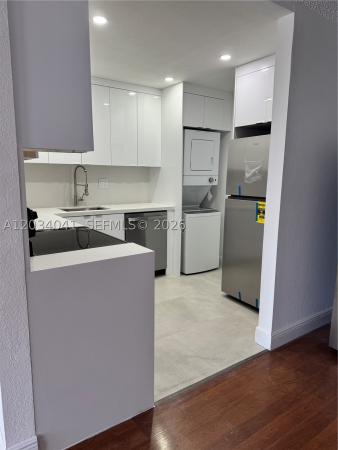 Doral, Florida 33166, image 1