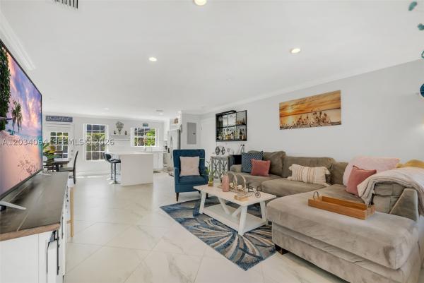 Hollywood Lawns, 1000 N 17th Ave, Hollywood, Florida 33020, image 2