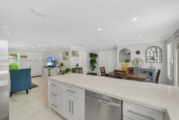 Hollywood Lawns, 1000 N 17th Ave, Hollywood, Florida 33020, image 1