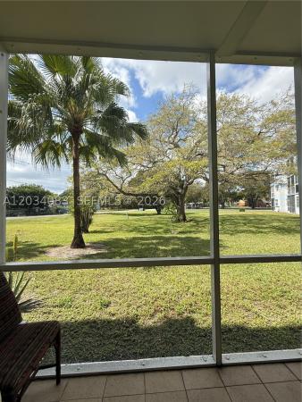 Sheridan Lakes, 2200 Park Ln #105, Hollywood, Florida 33021, image 2