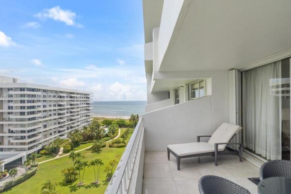 Commodore Club South, 199 Ocean Lane Dr #1006, Key Biscayne, Florida 33149, image 1