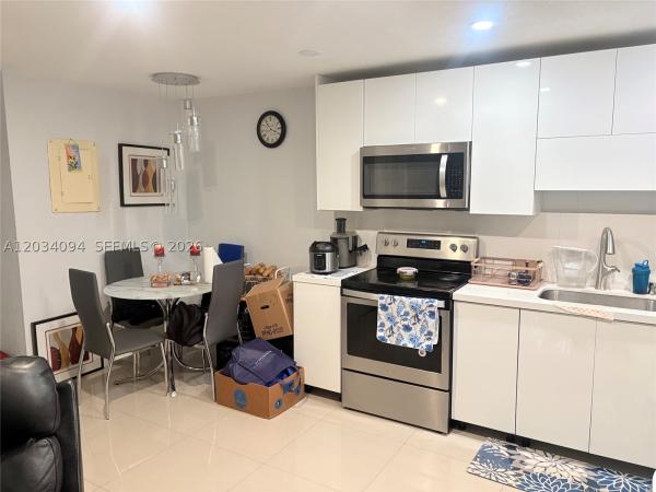 Cypress Village, 7208 Fairway Dr #I11, Miami Lakes, Florida 33014, image 2