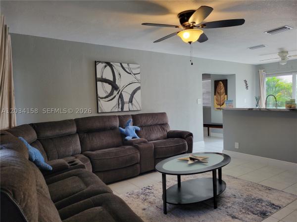 Cresthaven, 2560 NE 8th Ter, Pompano Beach, Florida 33064, image 3