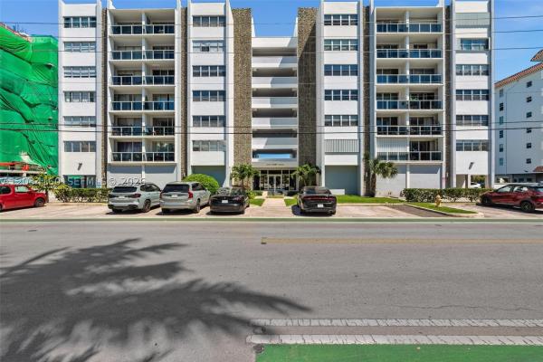 London Towers, 9381 E Bay Harbor Dr #202s, Bay Harbor Islands, Florida 33154, image 2