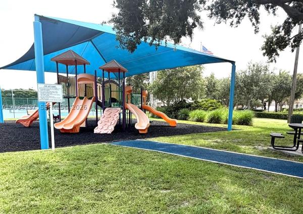 Spring Valley, 16328 NW 11th St, Pembroke Pines, Florida 33028, image 2