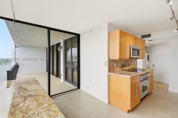 Corinthian On The Intracoastal, 936 Intracoastal Dr #21B, Fort Lauderdale, Florida 33304, image 1