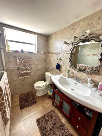 Turf, 211 NE 8th Ave #304, Hallandale Beach, Florida 33009, image 2