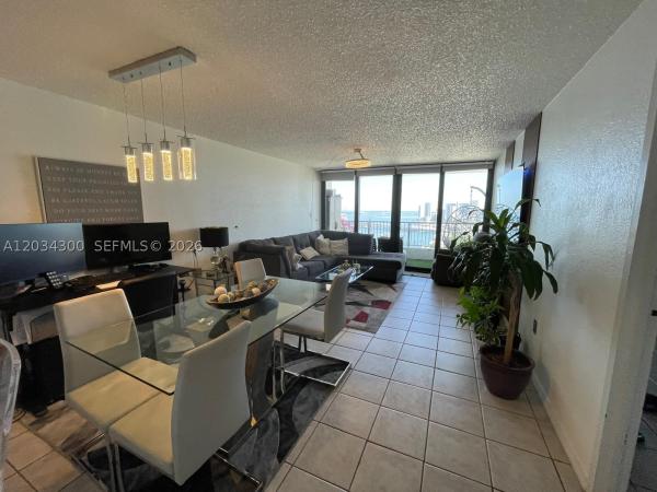 Venetia, 555 NE 15th St #33-H, Miami, Florida 33132, image 2