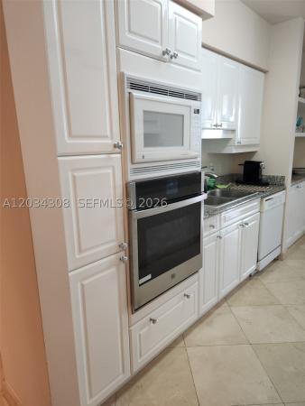 Blue Diamond, 4779 Collins Ave #1804, Miami Beach, Florida 33140, image 1