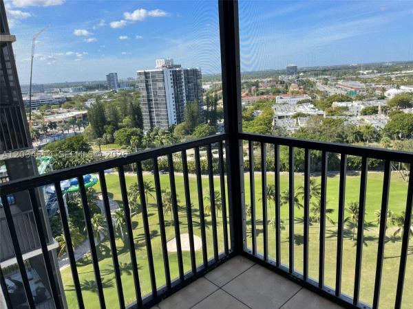 Coronado Tower 1, 20335 W Country Club Dr #1701, Aventura, Florida 33180, image 3