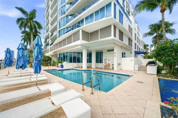 La Rive, 715 Bayshore Dr #705, Fort Lauderdale, Florida 33304, image 2