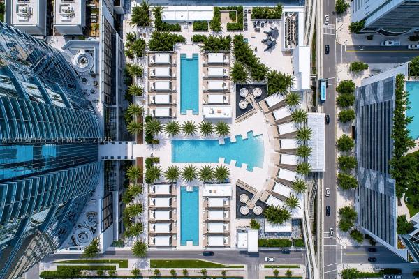 Paramount Miami Worldcenter, 851 NE 1st Ave #2303, Miami, Florida 33132, image 1