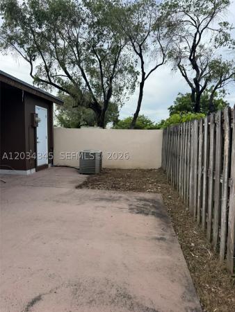 11405 SW 122nd Ct, Unincorporated Dade County, Florida 33186, image 1