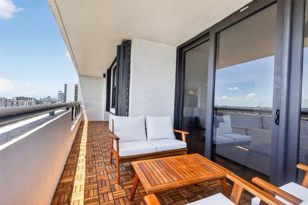 Club Atlantis, 2555 Collins Ave #1812, Miami Beach, Florida 33140, image 2