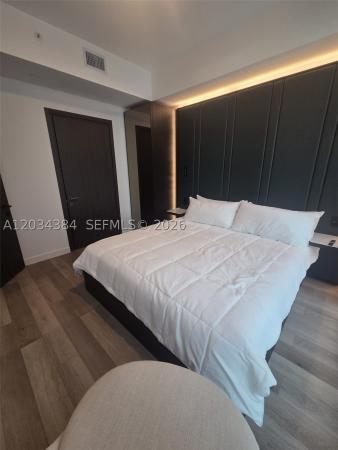 20 NE 11 #2208, South Miami, Florida 33132, image 2